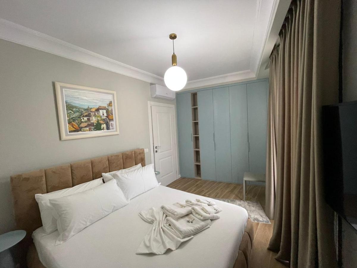 Blissful Apartments Sarandë Eksteriør billede
