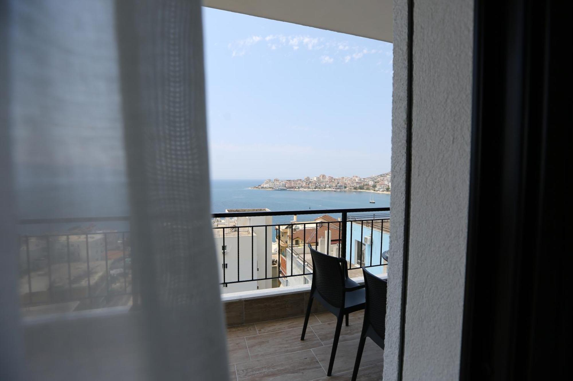 Blissful Apartments Sarandë Eksteriør billede